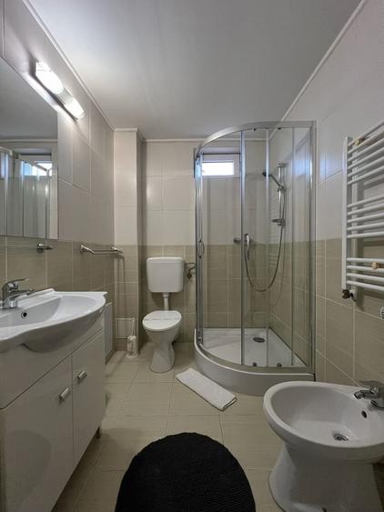 Casă cu 4 camere în Sânmartin