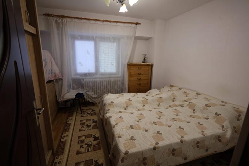 Apartament cu 4 camere decomandat în Păcurari