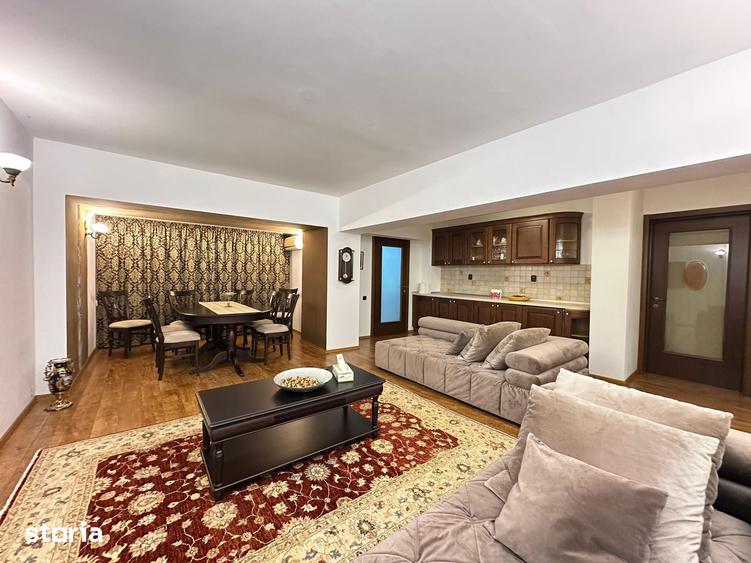 Apartament cu 3 camere în Mazepa 2