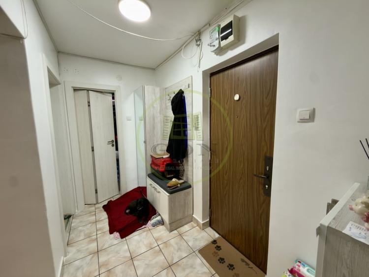 Apartament 2 camere, decomandat, 76.72 mp, Centru, zona Km 0 - 6