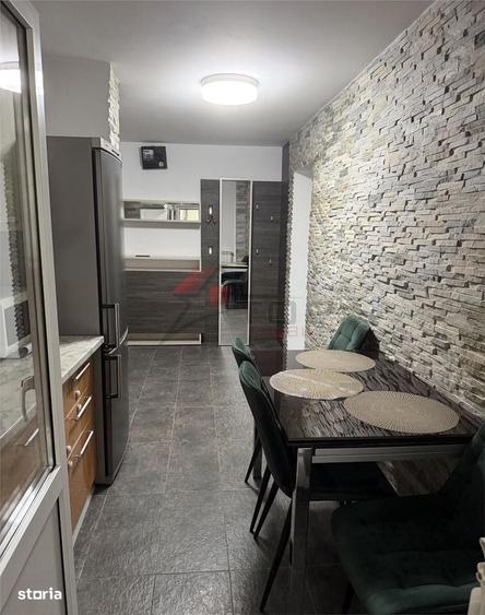Apartament cu 2 camere decomandat în Nicolina