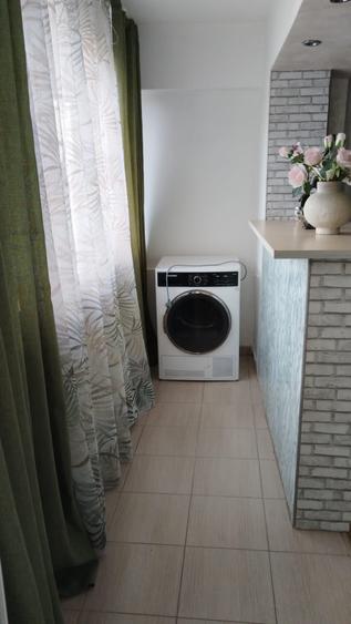 Apartament cu 3 camere decomandat, mobilat în Titulescu