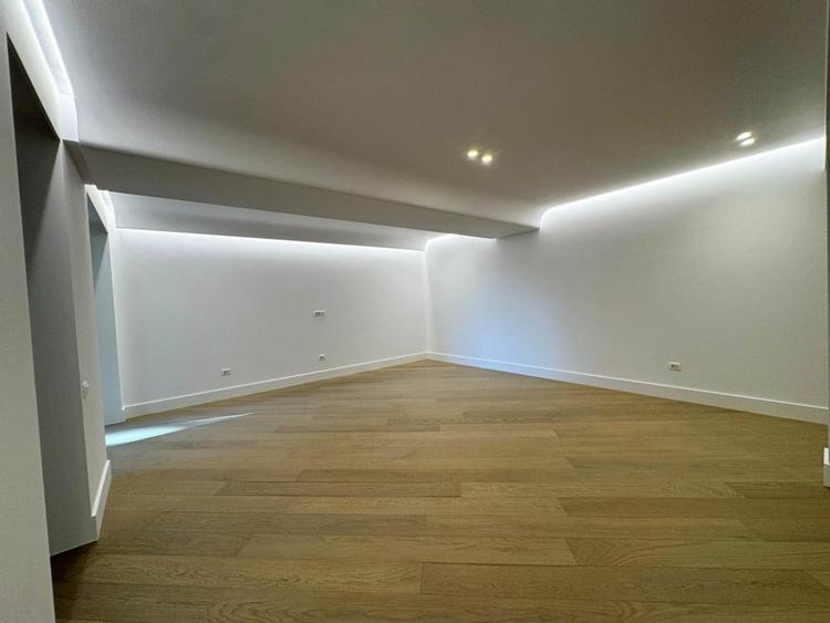 Apartament cu 2 camere decomandat în Pipera