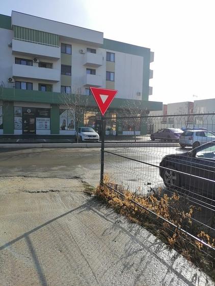 Teren în 1 Decembrie