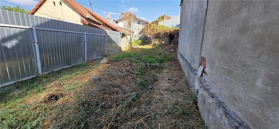 Teren de 142 mp, în Central