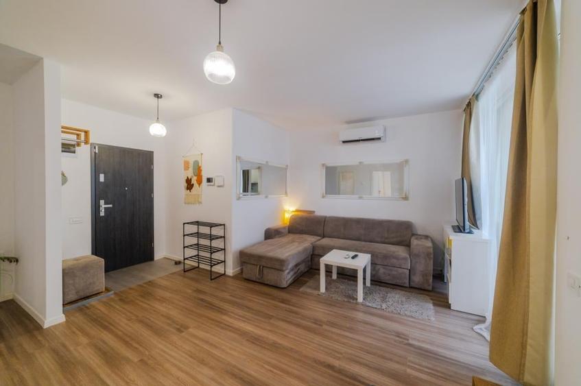 Apartament cu 2 camere semidecomandat, mobilat în Torontalului