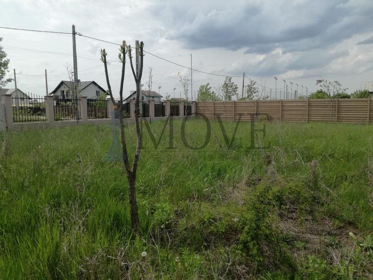 Teren Construcții intravilan de 347 mp, în Nord