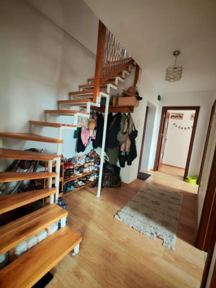 Apartament cu 4 camere decomandat în Baciu