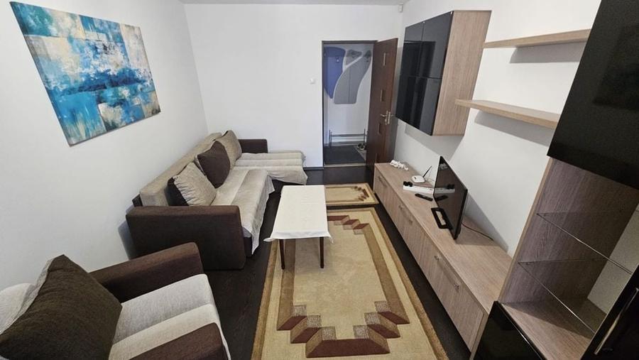 Apartament cu 2 camere decomandat în Tudor