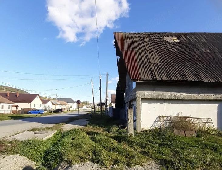 Casă cu Teren 500 Mp în Central