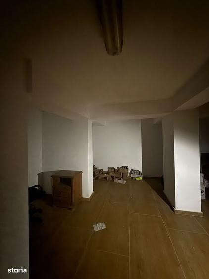 Spațiu comercial, de 147 mp, în Valea Oltului