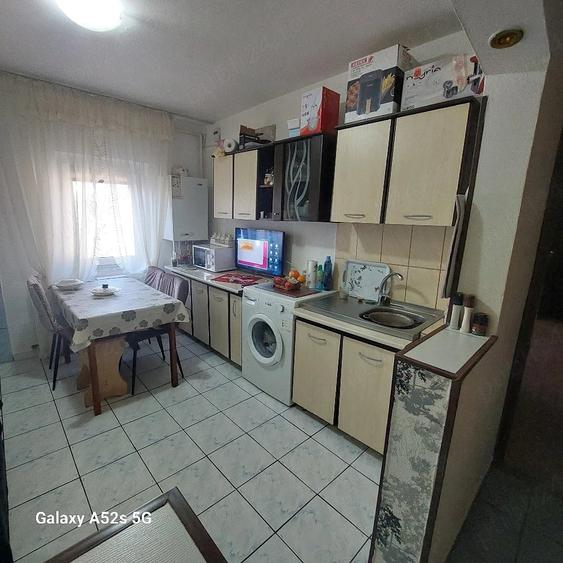 Apartament cu 2 camere nedecomandat în 2 Moldoveni
