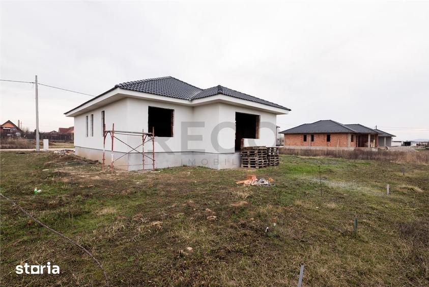 Casă cu 3 camere cu Teren 568 Mp în Oșorhei