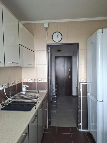 Apartament semidecomandat în Bucureștii Noi