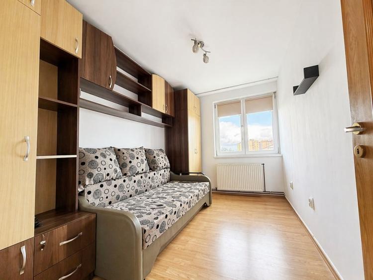 Apartament cu 2 camere decomandat, mobilat în Blumăna