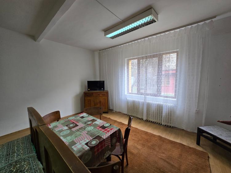 Garsonieră decomandată în Iosefin