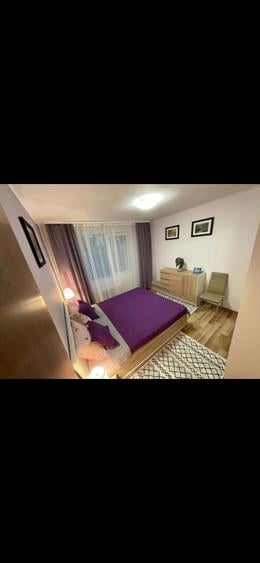 Apartament cu 2 camere semidecomandat, mobilat în Pajura