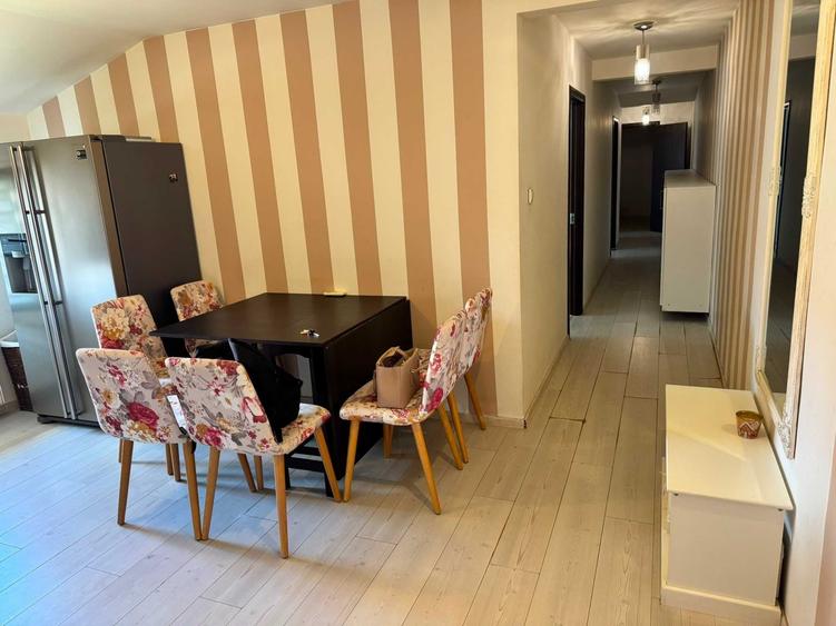 Apartament cu 3 camere decomandat în Șagului
