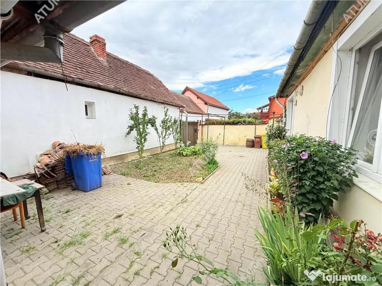 Casă cu 3 camere cu Teren 194 Mp în Lazaret