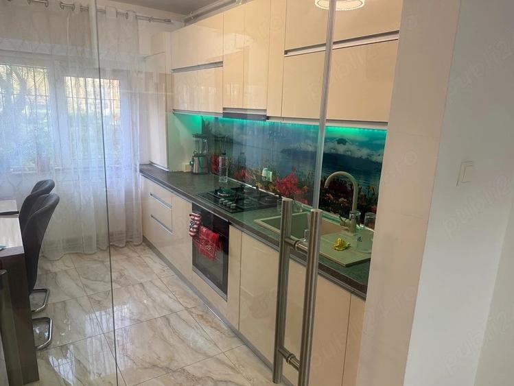 Apartament cu 2 camere decomandat în Faleza Nord