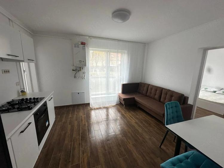 Apartament cu 2 camere semidecomandat în Stupini