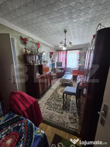 Apartament cu 2 camere decomandat în Central