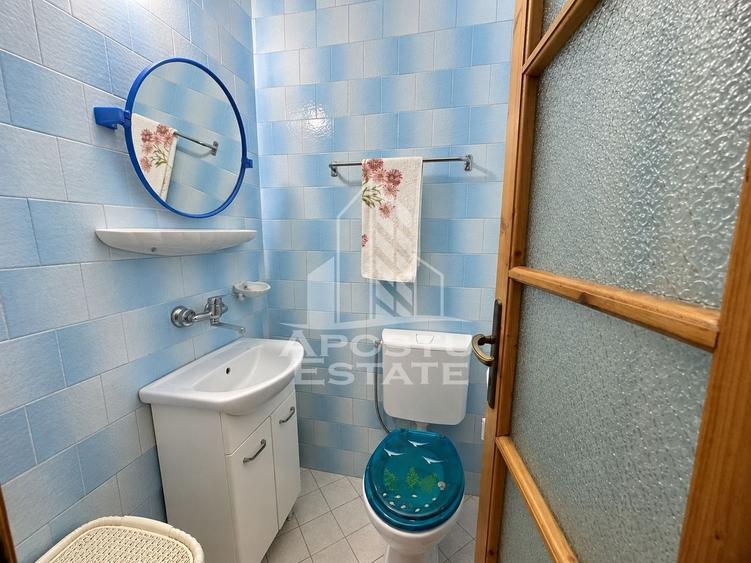 Apartament cu 3 camere decomandat, mobilat în Spitalul Județean