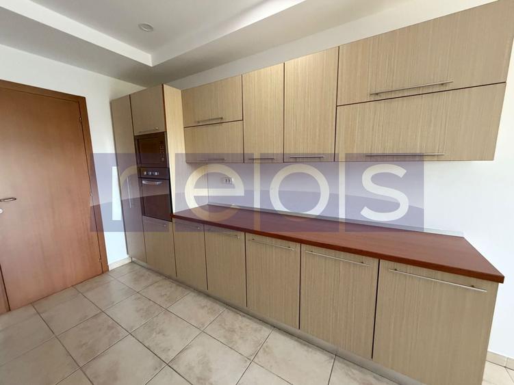 Apartament cu 3 camere decomandat, mobilat în Herăstrău