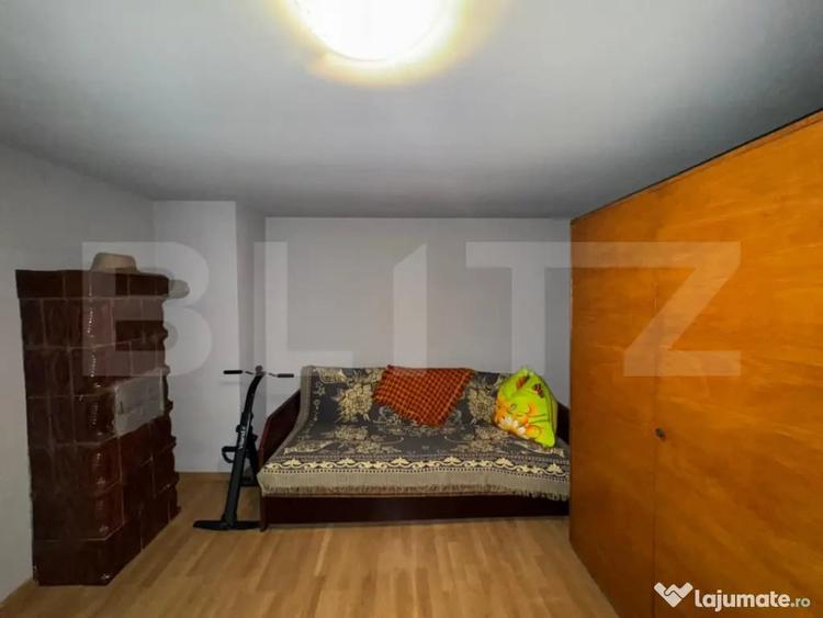 Casă cu 4 camere cu Teren 5594 Mp în Central