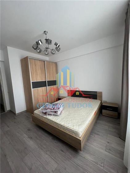 Apartament cu 2 camere decomandat în Păcii