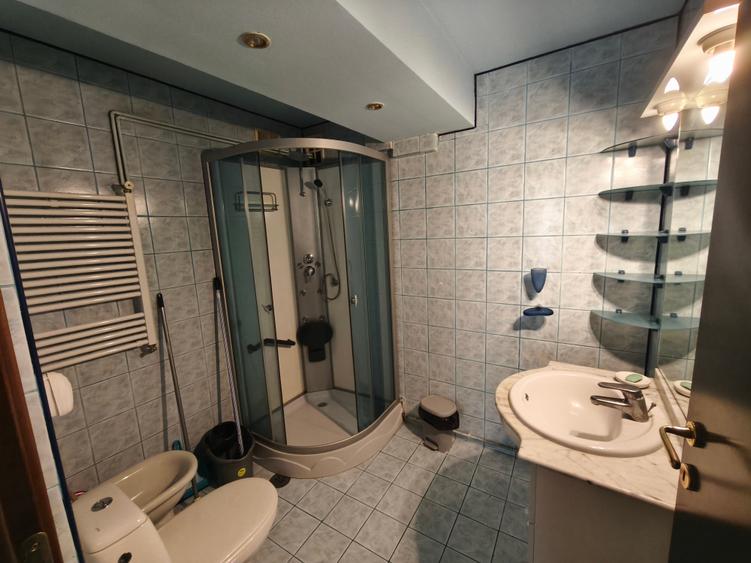 Apartament cu 2 camere decomandat, mobilat în Complex Studențesc