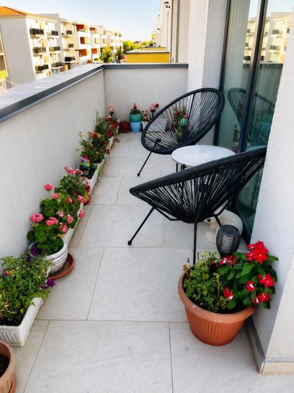 Apartament cu 2 camere semidecomandat, mobilat în Giroc