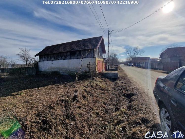 Teren Construcții intravilan de 1400 mp, în Telești