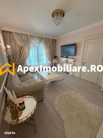Apartament cu 3 camere decomandat în Centrul Istoric
