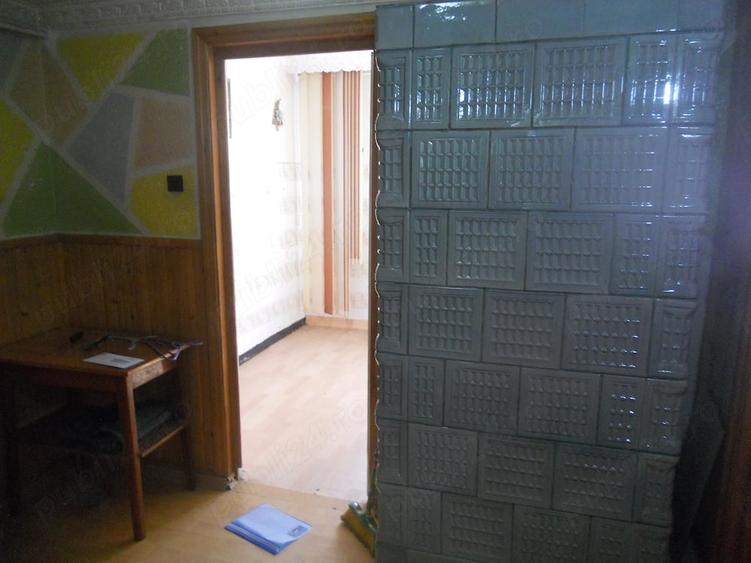 Apartament cu 3 camere decomandat în Dărmănești
