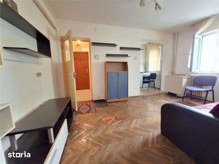 Apartament cu 2 camere, mobilat în Podu Roș