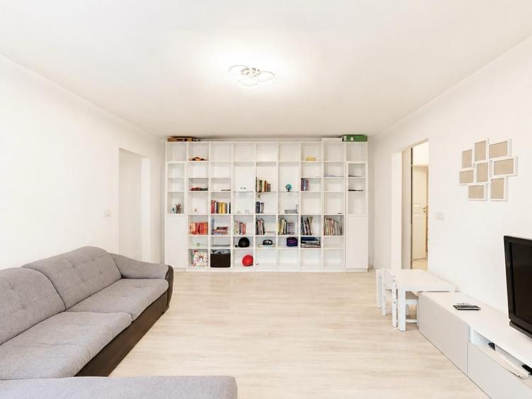 Apartament cu 2 camere semidecomandat, mobilat în Bogdăneștilor