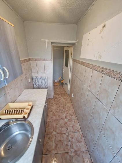 Apartament cu 2 camere semidecomandat în Dacia
