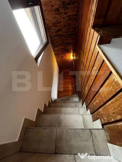 Casă cu 7 camere cu Teren 190 Mp în Beclean