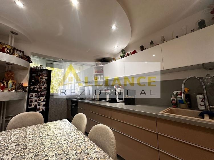 Apartament cu 3 camere decomandat, mobilat în Apărătorii Patriei
