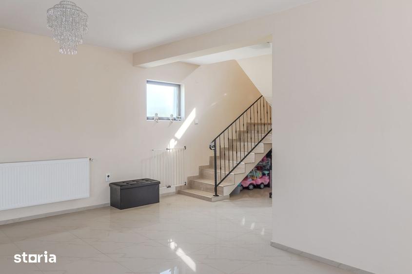 Casă cu 4 camere cu Teren 750 Mp în Paleu