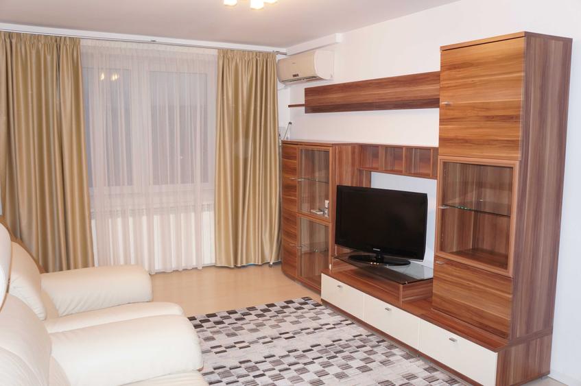 Apartament cu 2 camere decomandat în Crângași