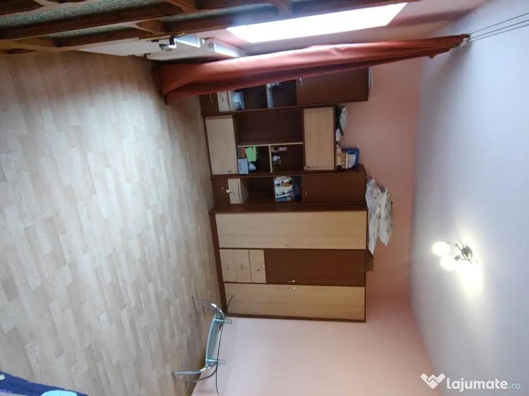 Casă cu 5 camere în Chercea