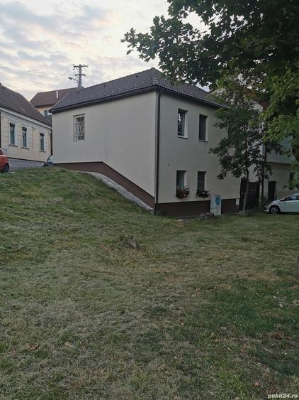 Casă cu 6 camere cu Teren 60 Mp în Centrul Istoric