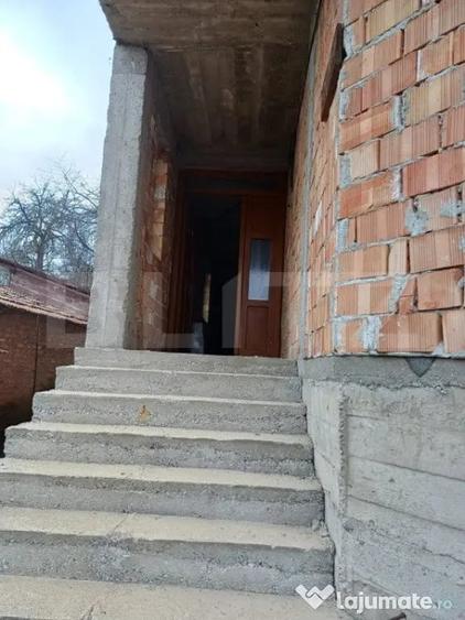 Casă cu 1 camere cu Teren 1800 Mp în Câmpia Turzii