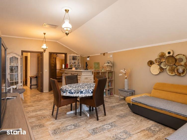 Casă cu 6 camere cu Teren 715 Mp în Central