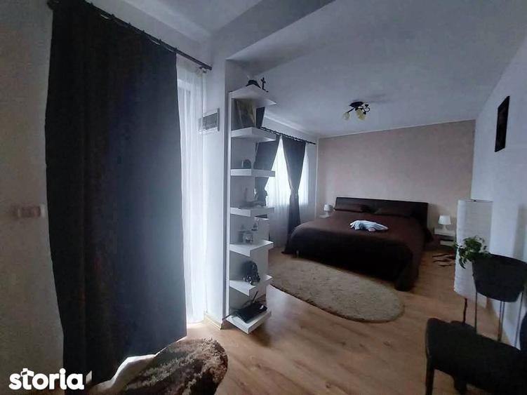 Casă cu 5 camere cu Canalizare în Dobroești