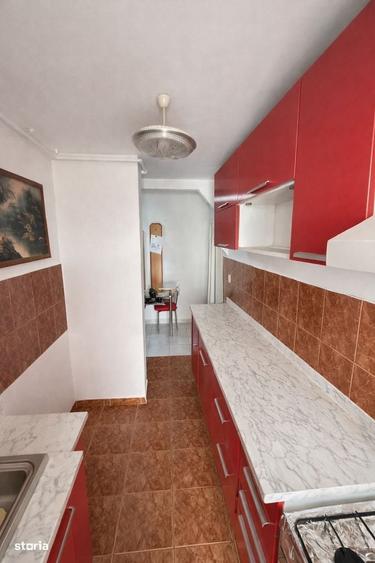 Apartament cu 3 camere decomandat în Calea București