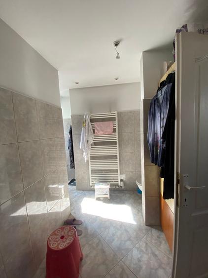 Casă cu 4 camere cu Teren 400 Mp în Mogoșoaia