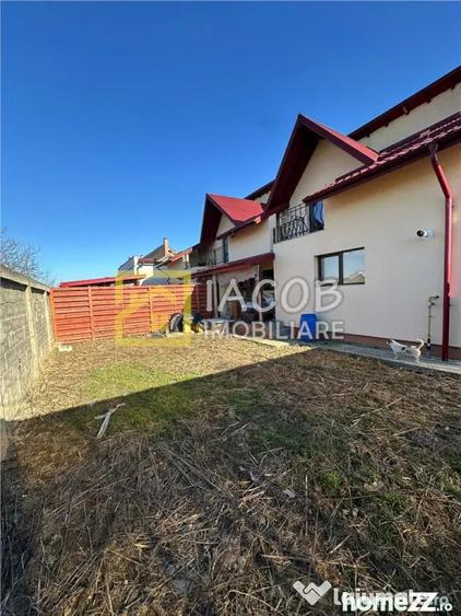 Apartament cu 3 camere decomandat în Calea Moldovei